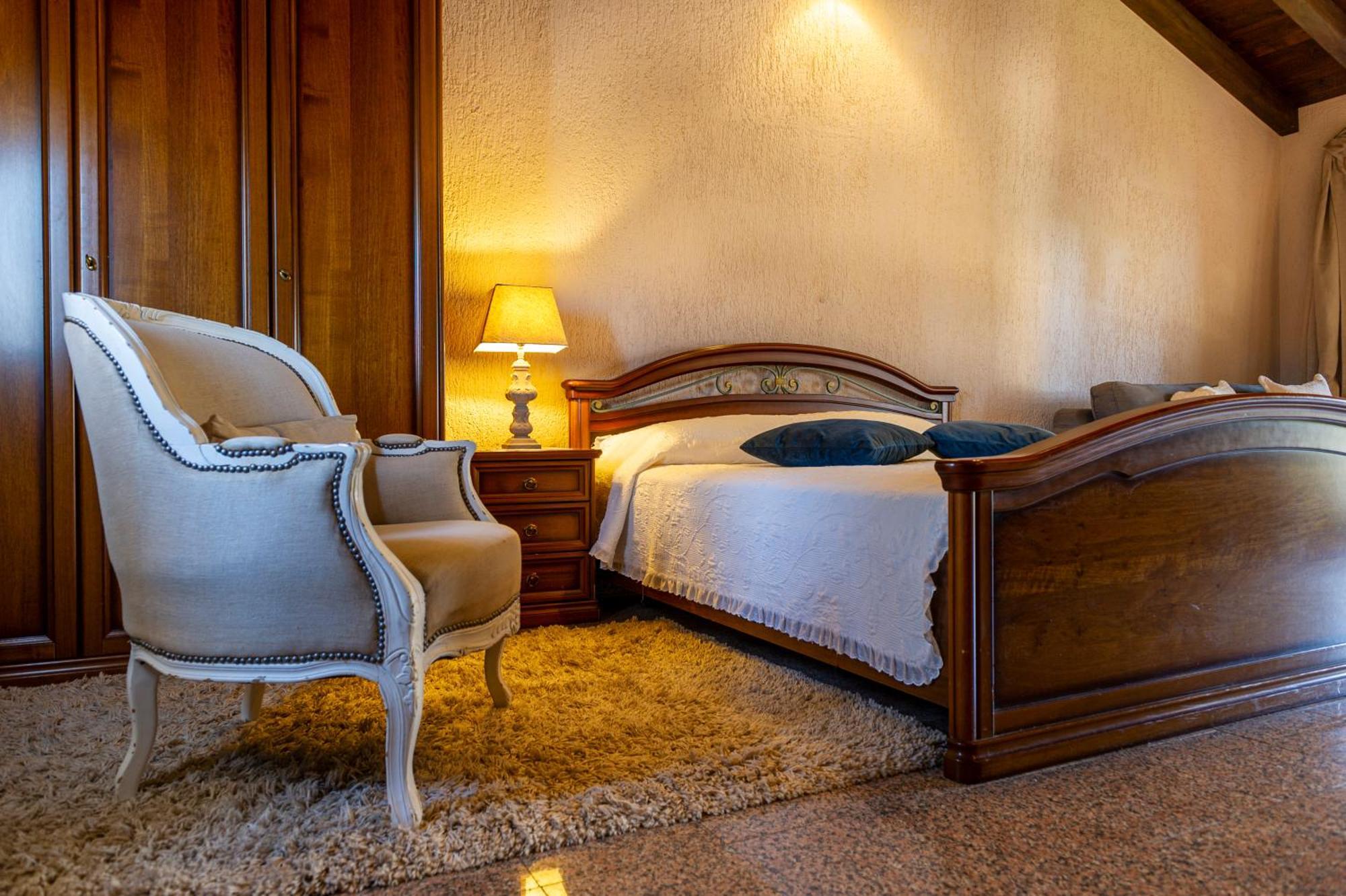 Hotel de apartamente Lav 3*